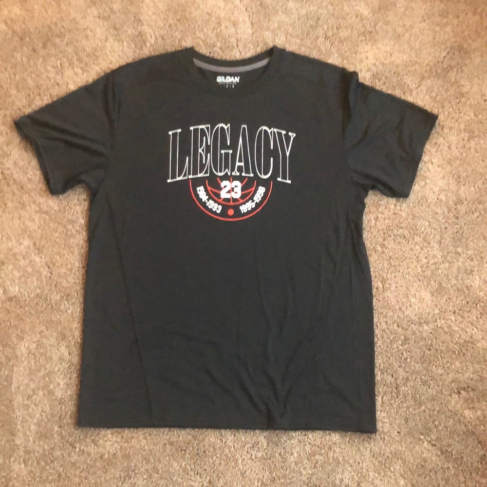 Gilden performance - Large black tee shirt